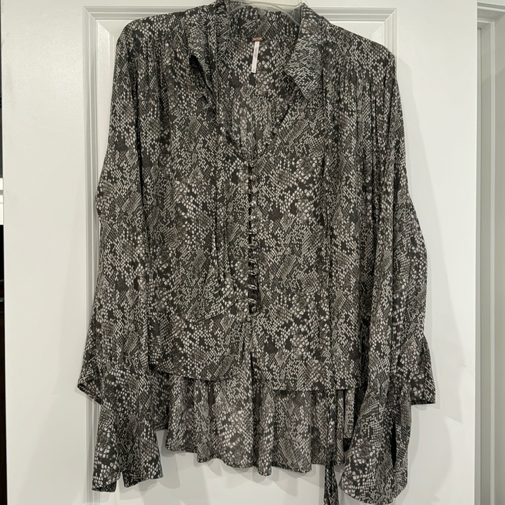 BRAND NEW Free People blouse